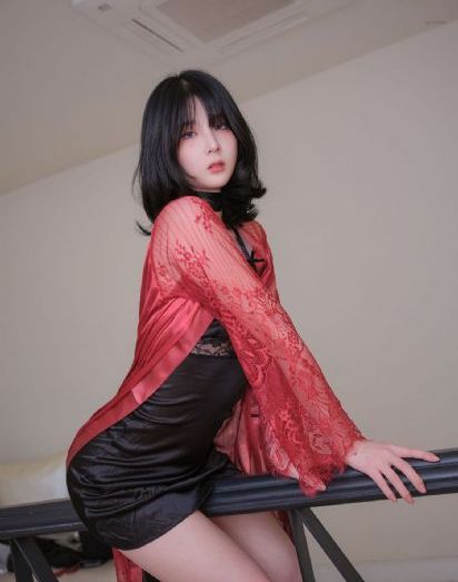 女裸全身无奶罩无内裤内衣_超清神马在线观看