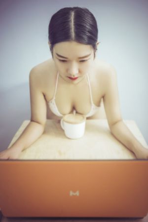 宫廷美女杨贵妃_蓝光免费高清观看
