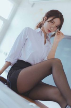 131mm美女视频_BD英语高清视频观看
